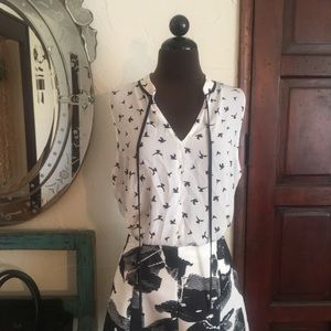 BLACK WHITE BLOUSE